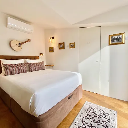Unique By Myplaceforyou, In The Center Of With Views Over The And The Tagus River Lissabon