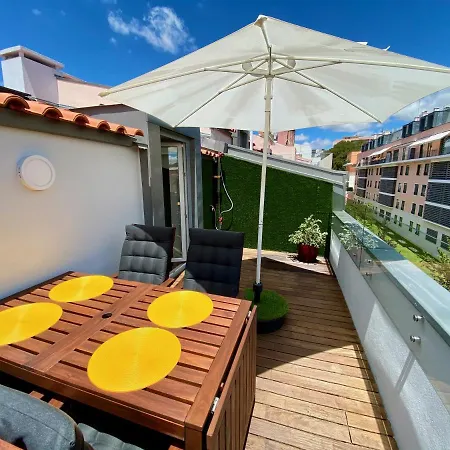Unique By Myplaceforyou, In The Center Of With Views Over The And The Tagus River Apartman *