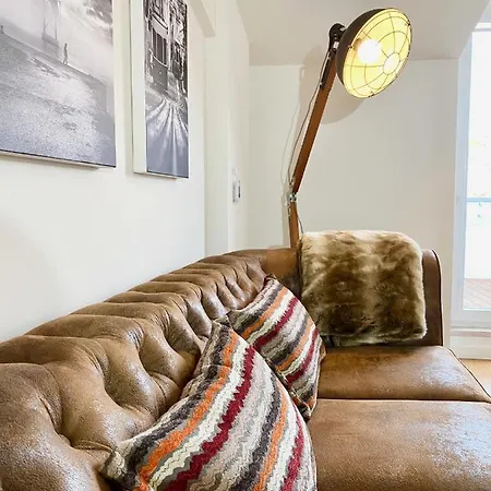 Unique By Myplaceforyou, In The Center Of With Views Over The And The Tagus River Apartman Lisboa