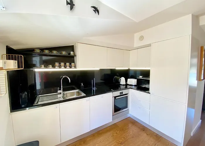 Unique By Myplaceforyou, In The Center Of With Views Over The And The Tagus River Διαμέρισμα
