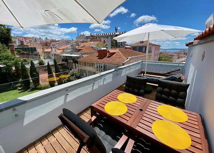 Apartamento Unique By Myplaceforyou, In The Center Of With Views Over The And The Tagus River *