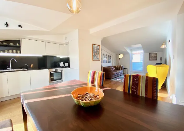 Apartamento Unique By Myplaceforyou, In The Center Of With Views Over The And The Tagus River
